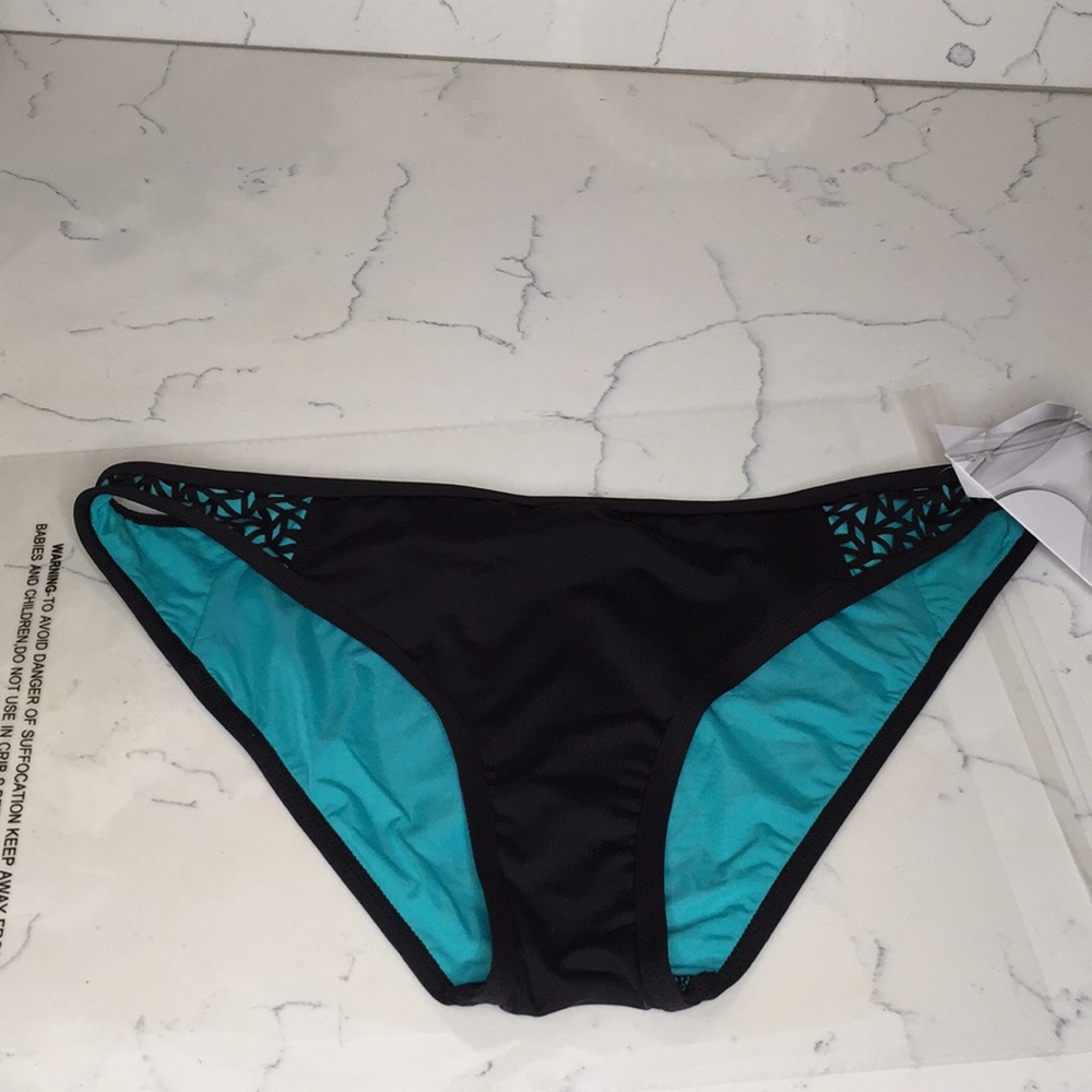 NWT Oakley Bikini bottoms black and turquoise